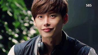 弟弟爆料李钟硕视频,弟弟爆料背后的惊人真相  第3张